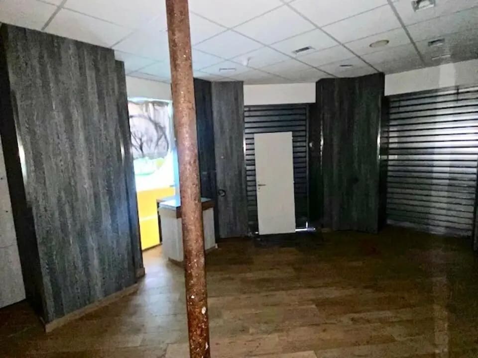 Local commercial dans Paris à louer Photo intérieure– Image 1 sur 6