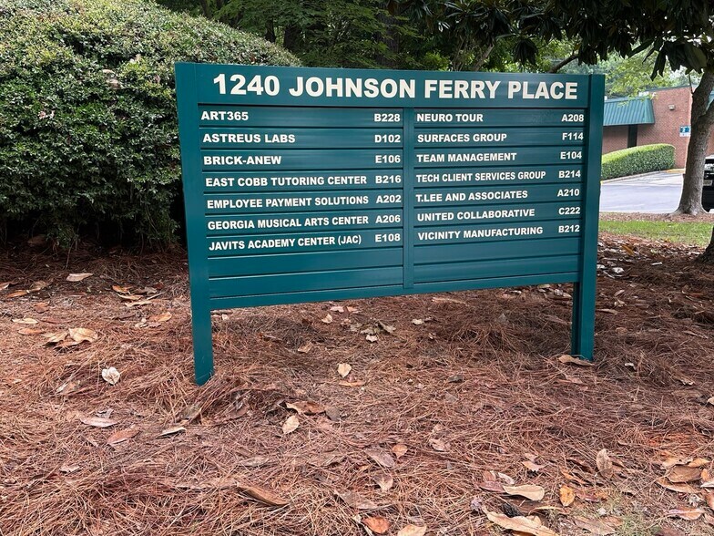 1240 Johnson Ferry Pl, Marietta, GA à louer - Autre – Image 2 sur 2