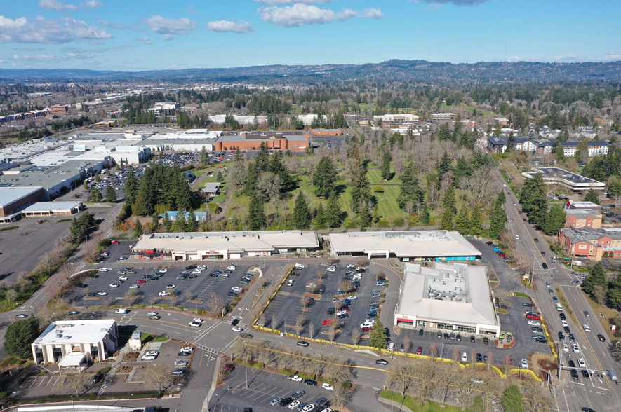 10100-10124 SW Washington Square Rd, Tigard, OR à vendre - Photo de l’immeuble – Image 3 sur 12