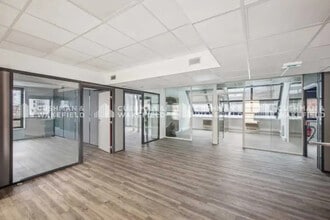 2 Rue De La Renaissance, Antony à louer Photo de l’immeuble– Image 2 sur 12