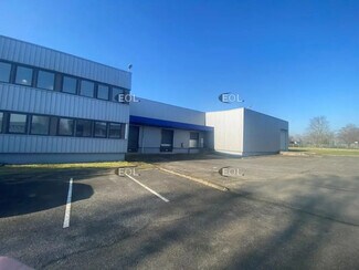 Plus de détails pour 12 Rue De La Briqueterie, Louvres - Local d'activités à louer