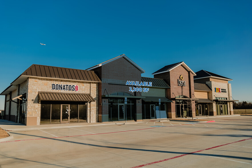1609 Long Prairie Rd, Flower Mound, TX à louer - Photo de l’immeuble – Image 2 sur 4