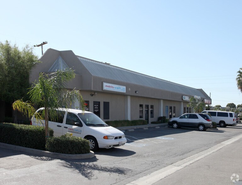 3500 Oakdale Rd, Modesto, CA à louer - Photo de l’immeuble – Image 1 sur 8