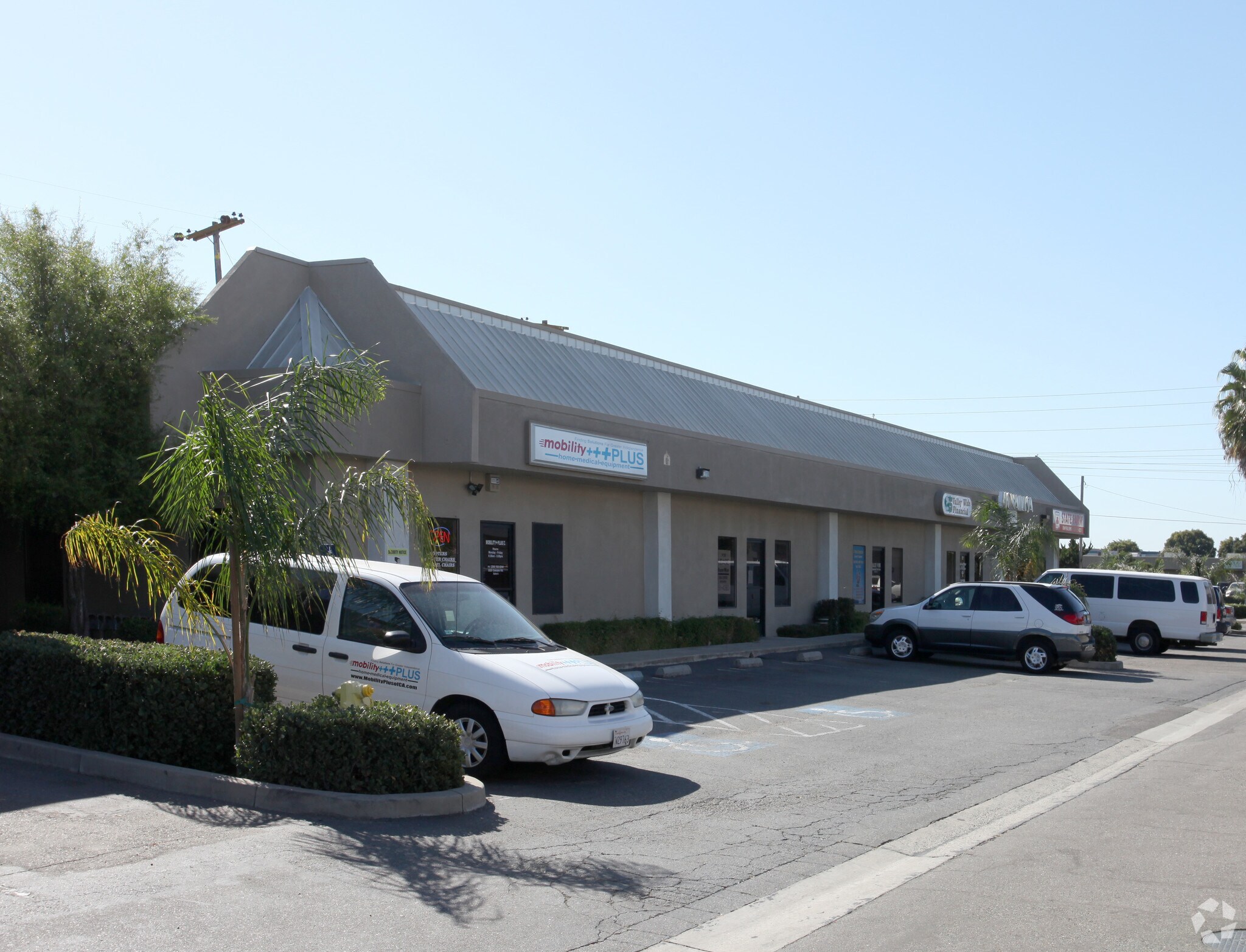 3500 Oakdale Rd, Modesto, CA à louer Photo de l’immeuble– Image 1 sur 9