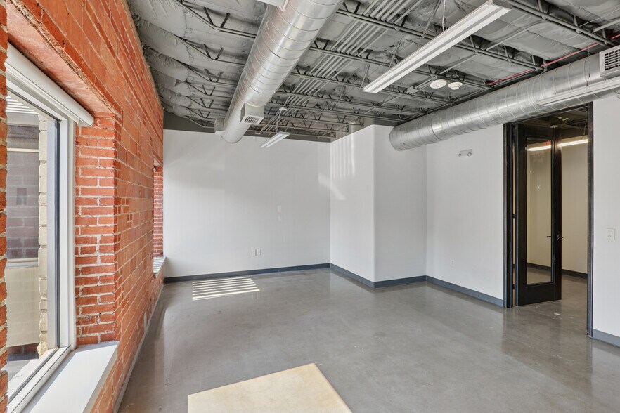 3217 Montrose Blvd, Houston, TX à louer - Photo intérieure – Image 3 sur 14