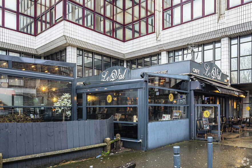 Bureau dans Fontenay-sous-Bois à louer - Photo de l’immeuble – Image 3 sur 9