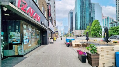 5171 Yonge St, Toronto, ON à vendre Photo intérieure– Image 1 sur 8