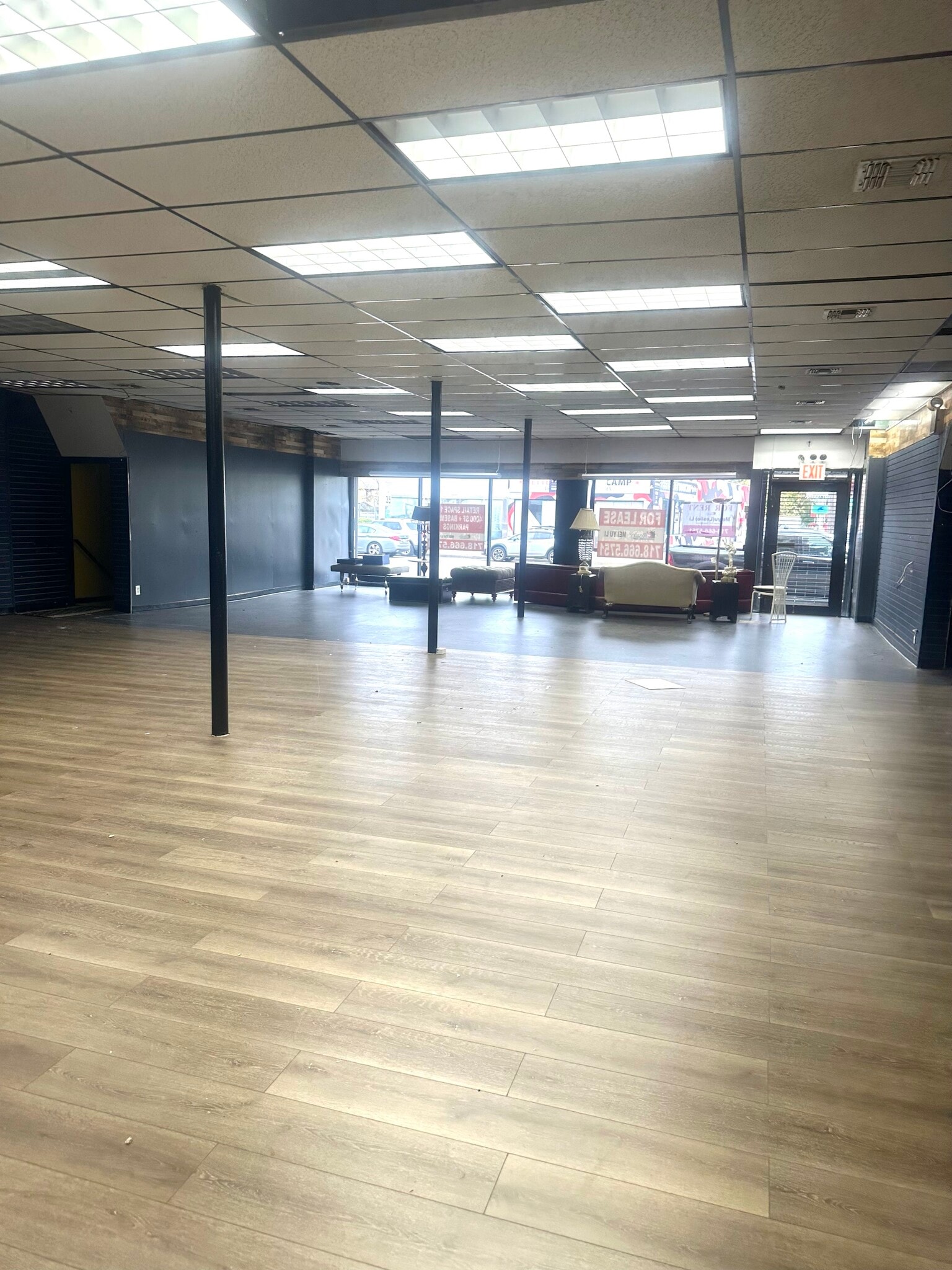 7 Northern Blvd, Great Neck, NY à louer Photo intérieure– Image 1 sur 5