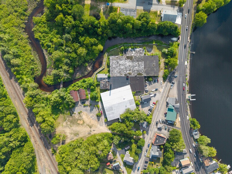 277 E Main St, East Brookfield, MA à vendre - Aérien – Image 2 sur 54