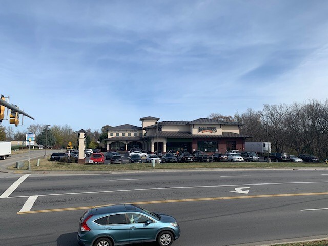 445 Marilyn Ln, Alcoa, TN à louer - Photo de l’immeuble – Image 2 sur 10