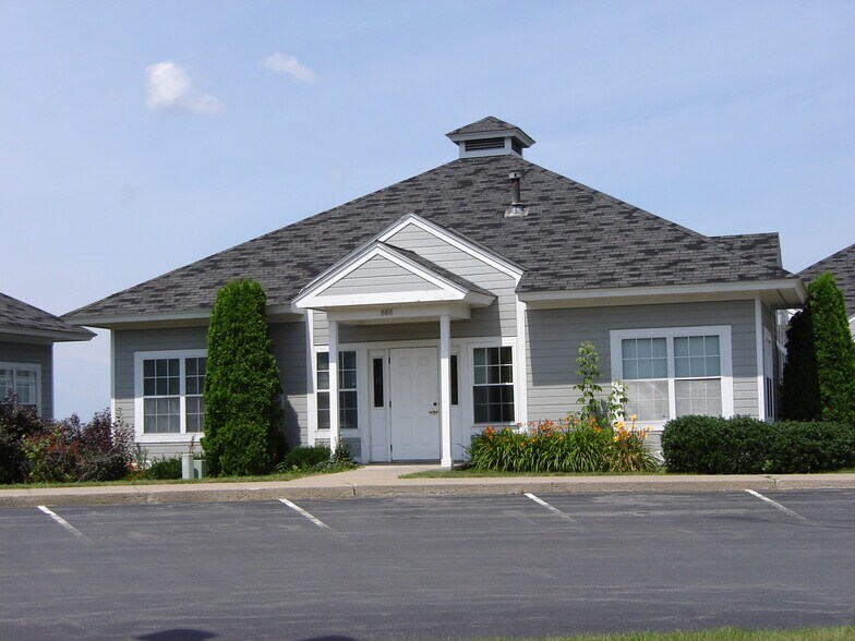 888 E Brighton Ave, Syracuse, NY à vendre - Photo de l’immeuble – Image 2 sur 4