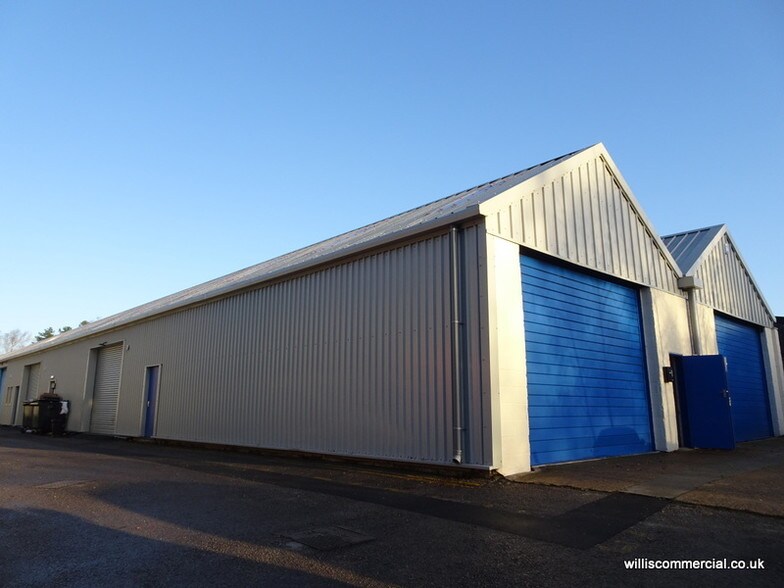 Uddens Trading Estate, Wimborne à louer - Photo de l’immeuble – Image 2 sur 4