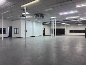 10595 Westoffice Dr, Houston, TX à vendre Photo intérieure– Image 2 sur 5