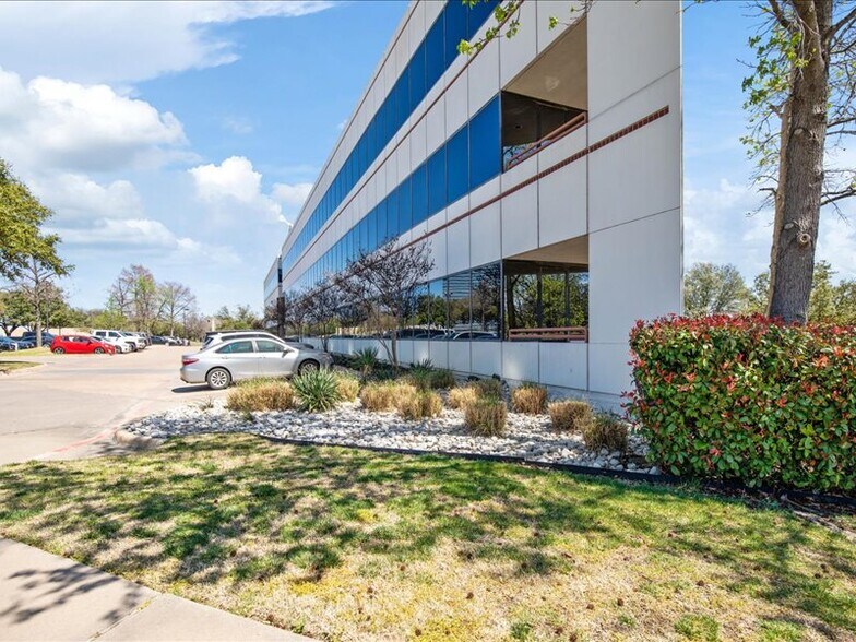 600 E John Carpenter Fwy, Irving, TX à louer - Photo de l’immeuble – Image 3 sur 22