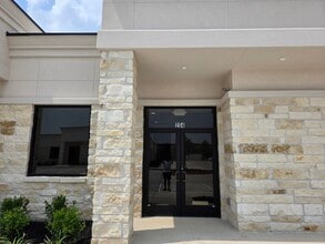28111 Firethorne, Katy, TX à louer Photo de l’immeuble– Image 1 sur 10