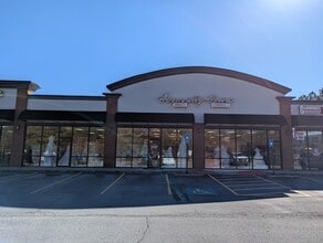 475 Rockbridge Rd, Lilburn, GA à louer Photo de l’immeuble– Image 1 sur 13