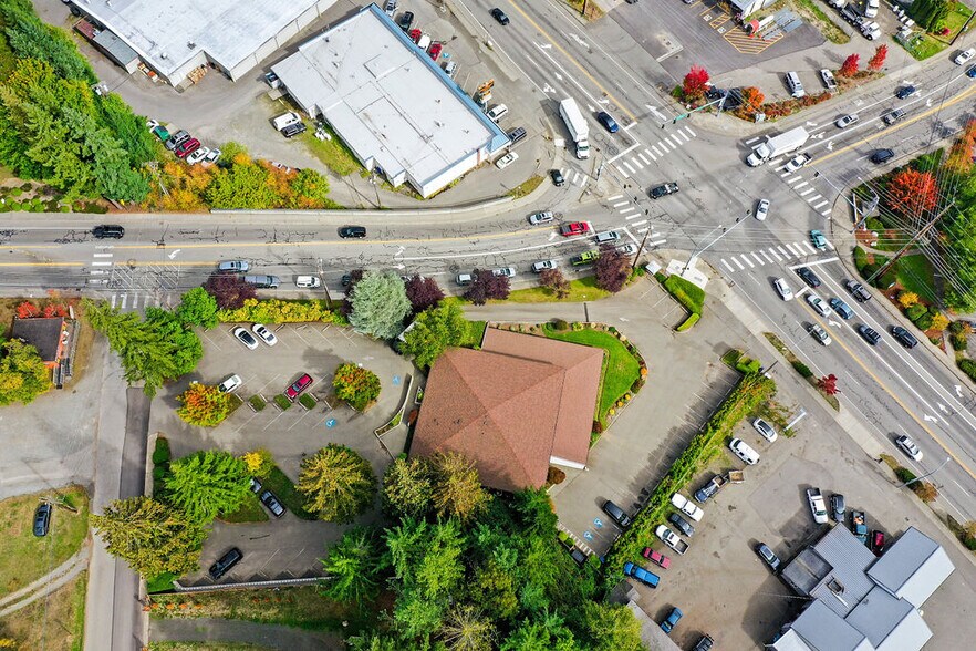 20307 Viking Ave NW, Poulsbo, WA à louer - Photo de l’immeuble – Image 3 sur 10