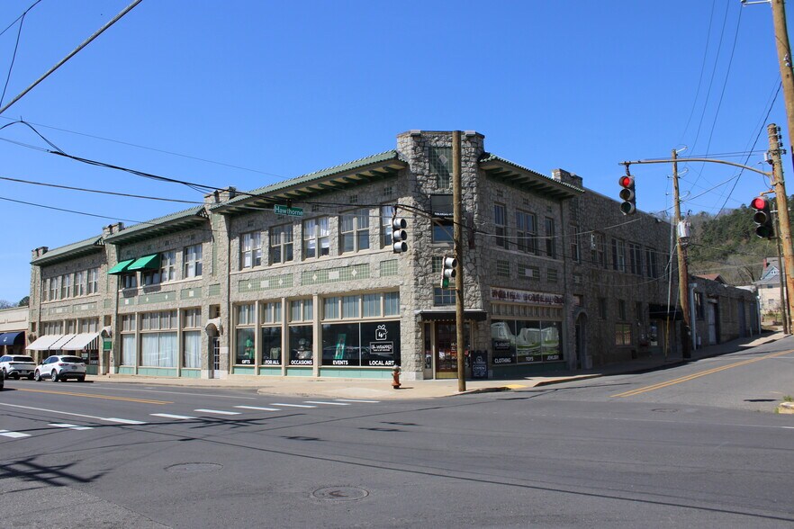 500 Ouachita Ave, Hot Springs National Park, AR à vendre - Photo de l’immeuble – Image 3 sur 48