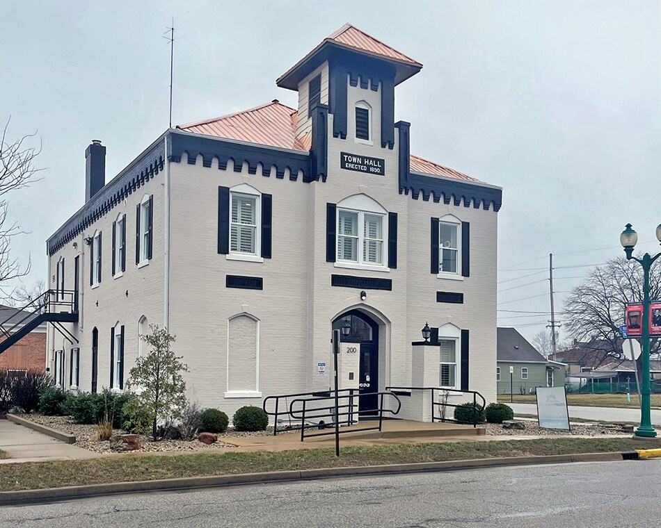 200 N Lincoln Ave, O'Fallon, IL à louer Photo principale– Image 1 sur 13