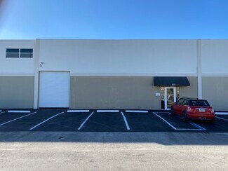 Plus de détails pour 4521 NE 5th Ter, Fort Lauderdale, FL - Industriel/Logistique à louer