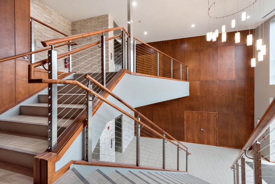 400 Attain St, Fuquay Varina, NC à louer - Hall d’entrée – Image 3 sur 6