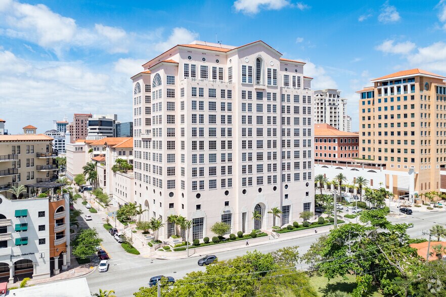 2 Alhambra Plz, Coral Gables, FL à louer - Photo de l’immeuble – Image 1 sur 8