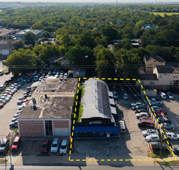 5415 N Lamar Blvd, Austin, TX à louer - Photo de l’immeuble – Image 3 sur 10