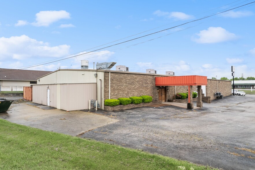 470 Tucker Dr, Maysville, KY à vendre - Photo de l’immeuble – Image 2 sur 56