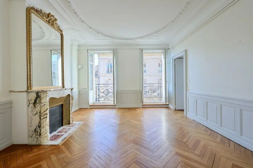 Bureau dans Paris à louer - Photo de l’immeuble – Image 2 sur 9