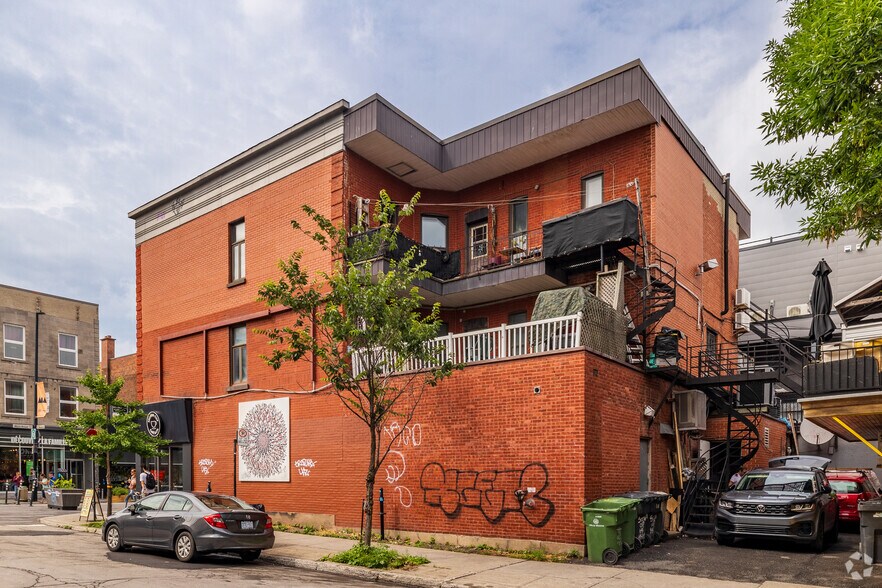 1648-1658 Av du Mont-Royal E, Montréal, QC à vendre - Photo de l’immeuble – Image 3 sur 5