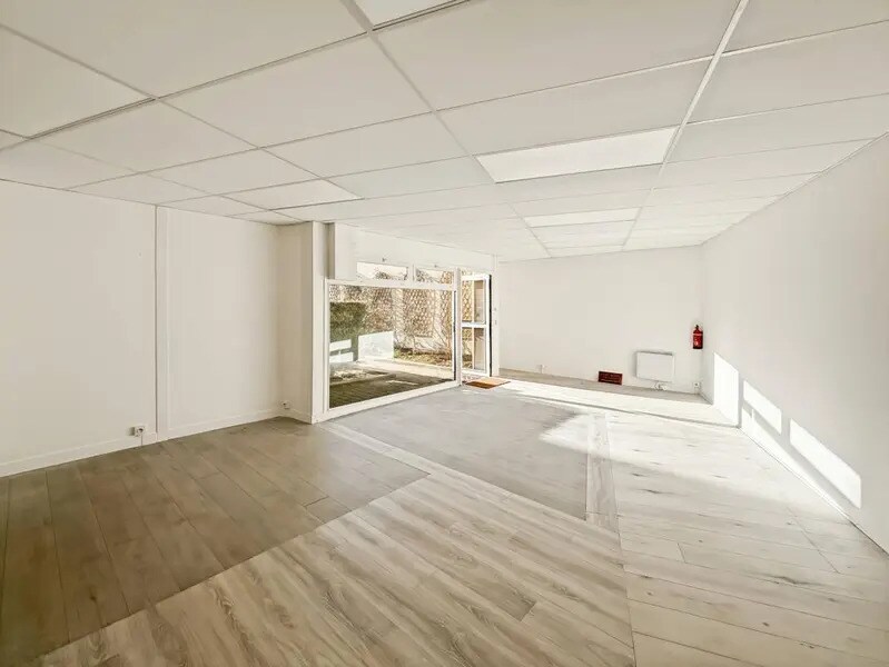 Bureau dans Paris à louer Photo de l’immeuble– Image 1 sur 6