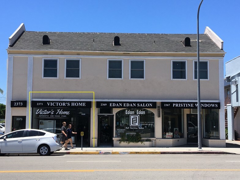 2367-2373 Westwood Blvd, Los Angeles, CA à louer - Photo de l’immeuble – Image 3 sur 5
