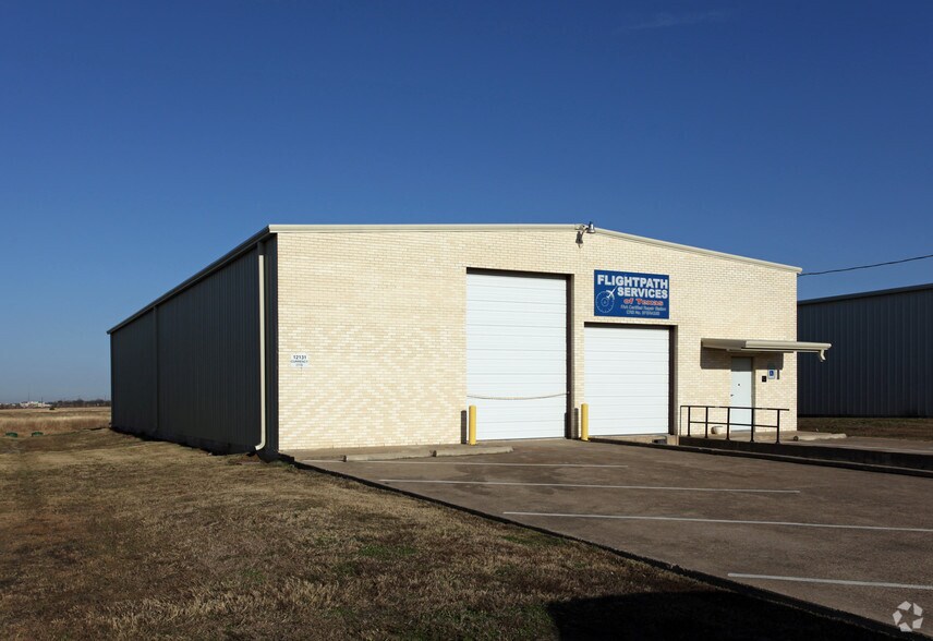 12131 Currency Cir, Forney, TX à louer - Photo de l’immeuble – Image 1 sur 3