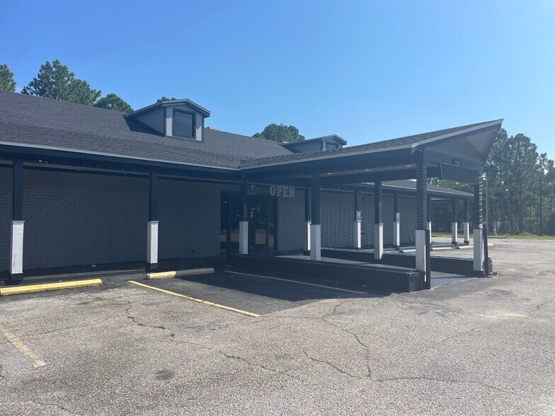 9722 W Us-98, Pensacola, FL à vendre - Photo principale – Image 1 sur 72