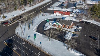 Plus de détails pour 581 Franklin Pierce Hwy, Barrington, NH - Local commercial à louer