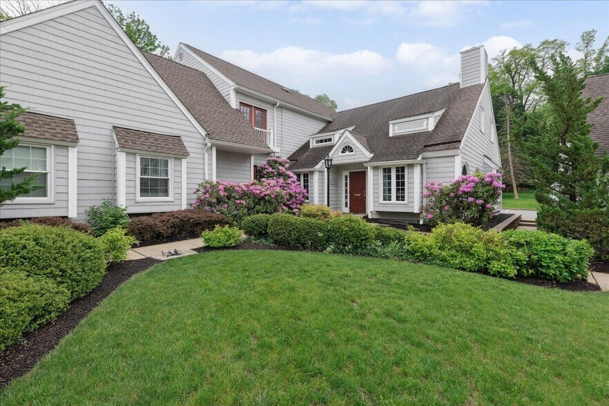10 Mystic Ln, Malvern, PA à vendre - Photo de l’immeuble – Image 1 sur 36