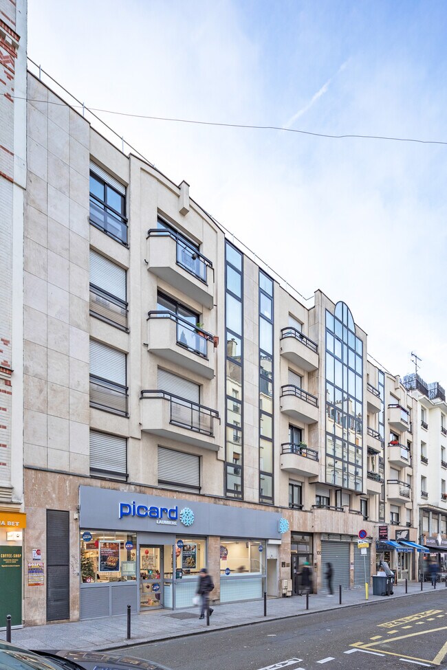 Plus de détails pour Local commercial à louer