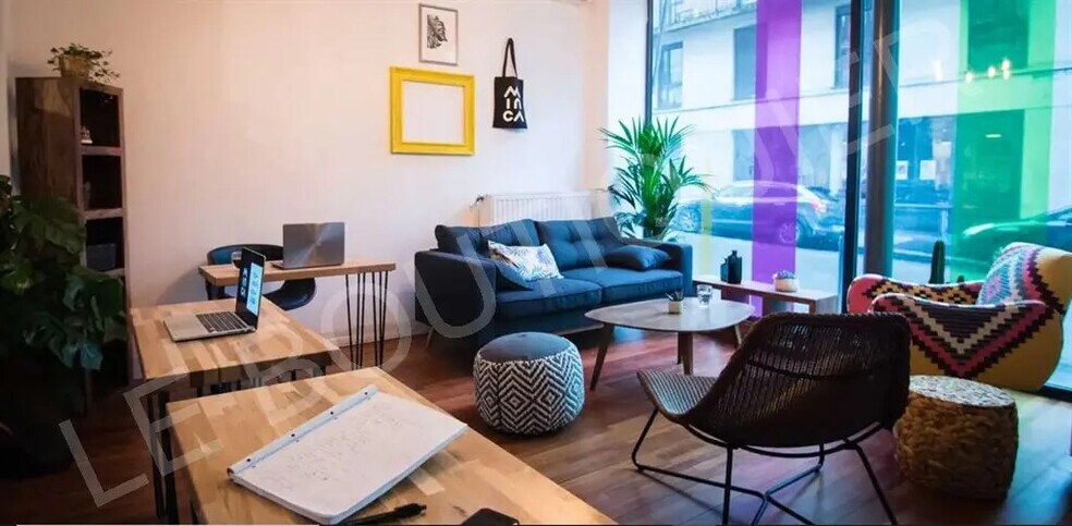 Local d'activités dans Paris à vendre - Photo de l’immeuble – Image 3 sur 6