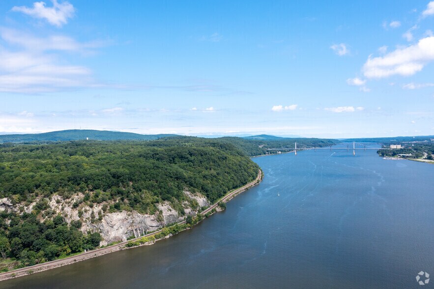 200 Blue Point Rd, Highland, NY à vendre - Aérien – Image 3 sur 26