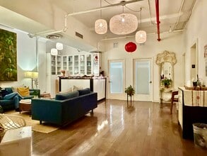 244 Fifth Ave, New York, NY à louer Photo intérieure– Image 1 sur 6