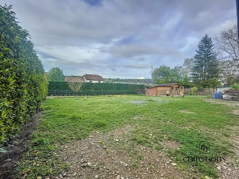 Terrain dans Saint-Savin à vendre - Photo de l’immeuble – Image 2 sur 2