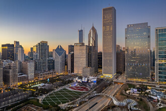 130 E Randolph St, Chicago, IL - VUE AÉRIENNE  vue de carte