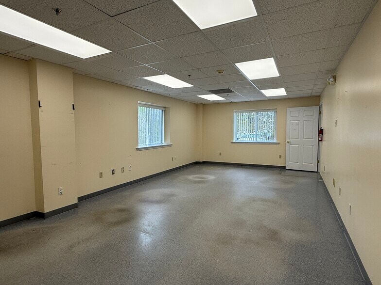 12/14 Whitaker Way, Seabrook, NH à louer - Photo de l’immeuble – Image 3 sur 6