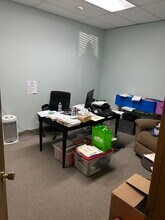 600 Industrial Dr, Cary, IL à louer Photo intérieure– Image 2 sur 10