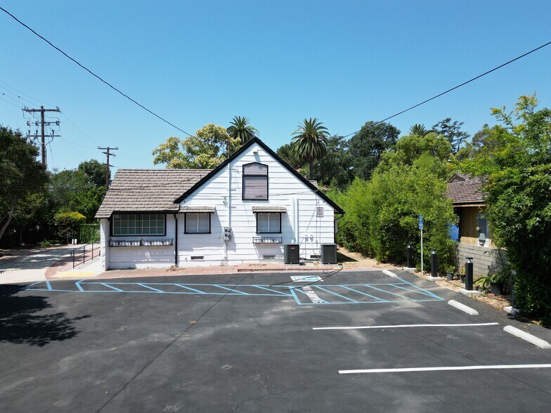 1344 Granada Ave, San Marino, CA à louer - Photo de l’immeuble – Image 3 sur 5