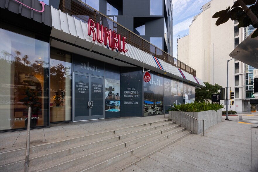 8500 W Sunset Blvd, Los Angeles, CA à louer - Photo de l’immeuble – Image 3 sur 7
