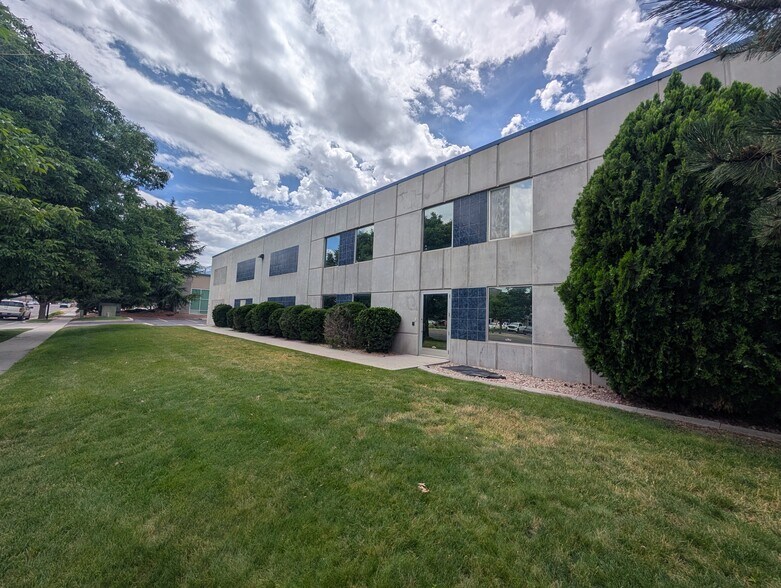 649 W 9400 S, Sandy, UT à louer - Photo de l’immeuble – Image 1 sur 20