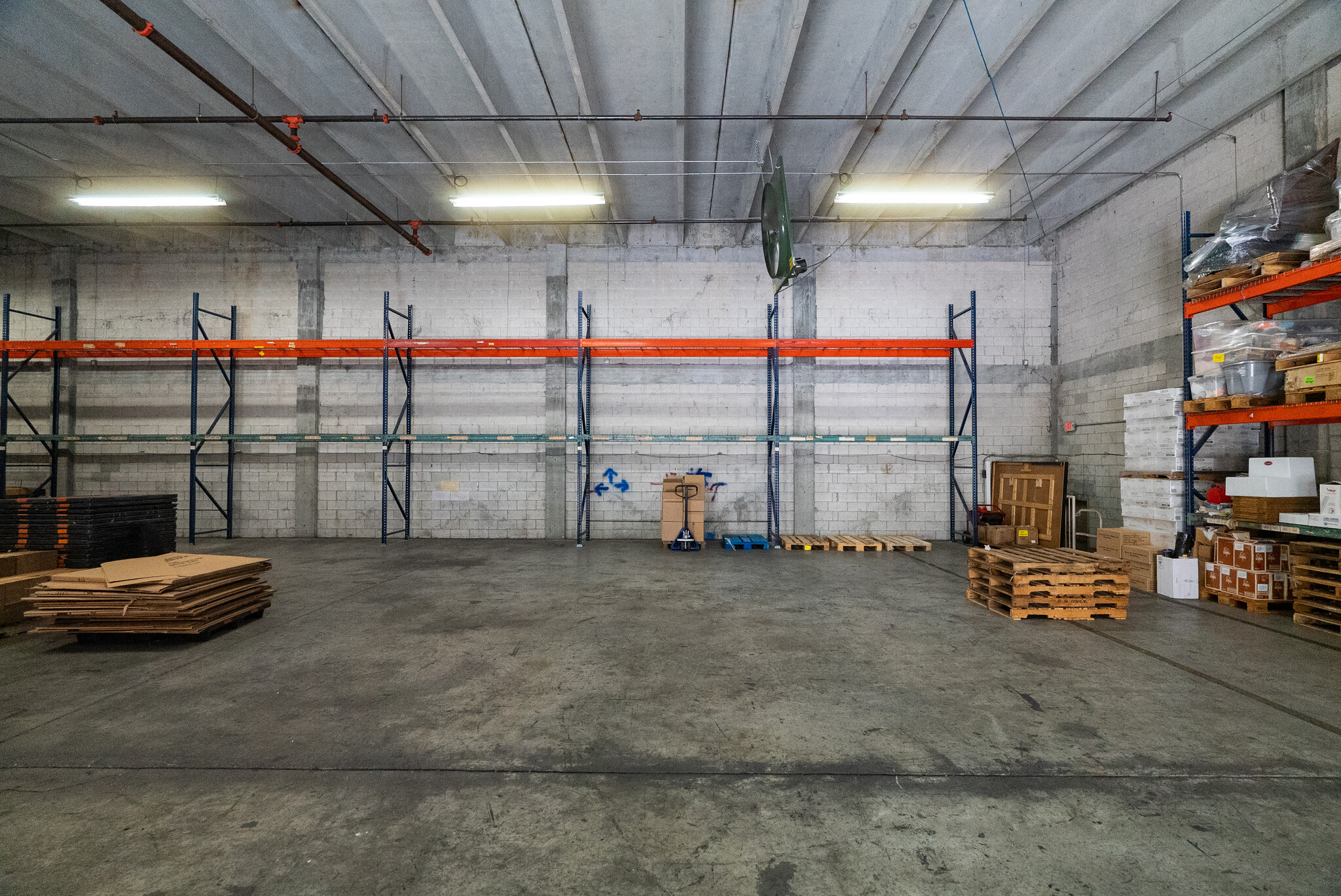 3051-3053 NW 107th Ave, Miami, FL à louer Photo intérieure– Image 1 sur 13