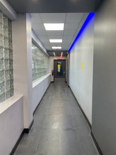2275 Coleman St, Brooklyn, NY à louer - Photo intérieure – Image 3 sur 9