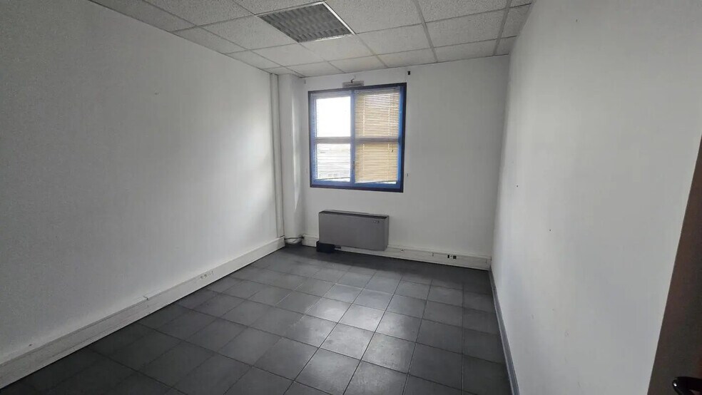 Bureau dans La Garde à louer - Photo de l’immeuble – Image 3 sur 6